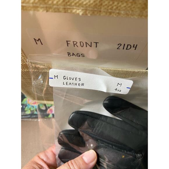 Black Leather Phone Touch Gloves Size Medium - Picture 6 of 6